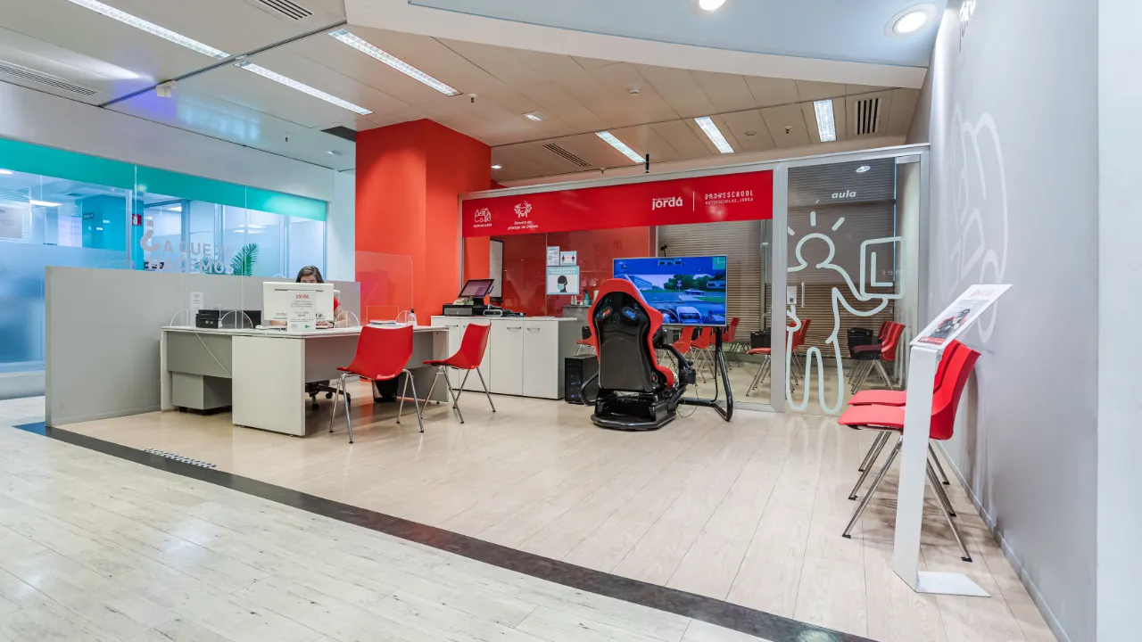 Autoescuela en Avenida Francia