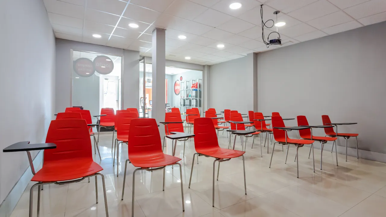 Autoescuela en Ramón Llull